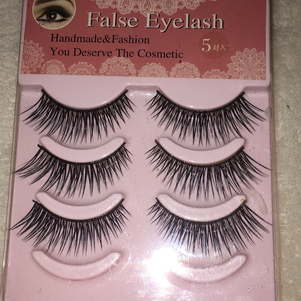 Makeup bundle - Picture 3 of 8